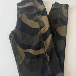 Under Armour Black and Green Camouflage Leggings